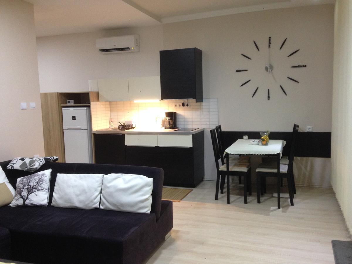 באלאטונפורד Lux Apartman מראה חיצוני תמונה